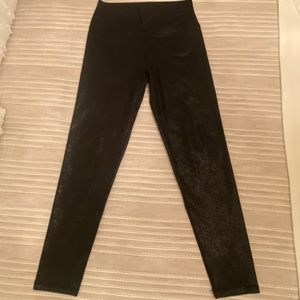 Aerie OFFLINE - High Waisted Black Crackle Leggings-Snakeskin Print - size L